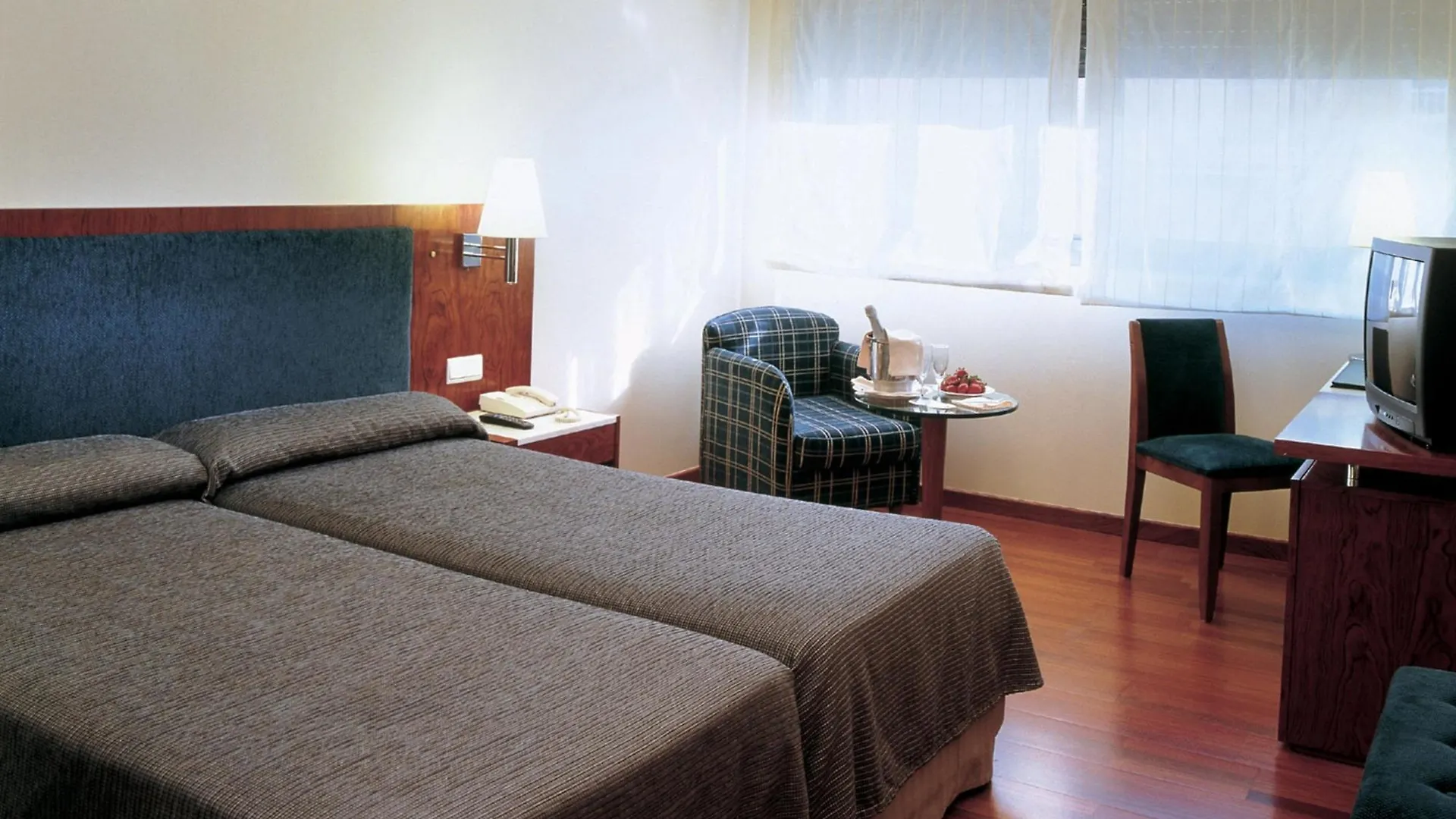 Nh Barcelona Entenza Hotel